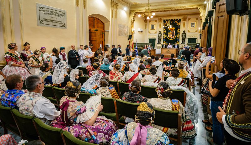 Recepción a fiestas vecinas